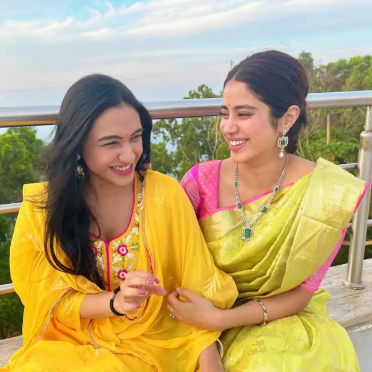 Janhvi Kapoor beautiful smile