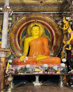 Mrunal Thakur visits Budha Temple