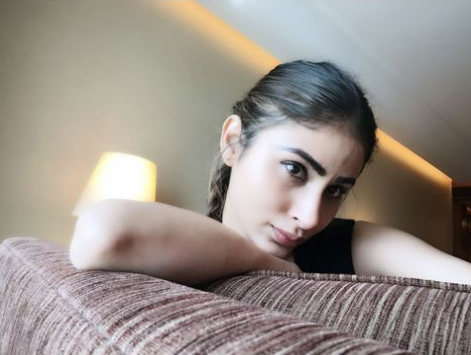 Mouni roy close up pic