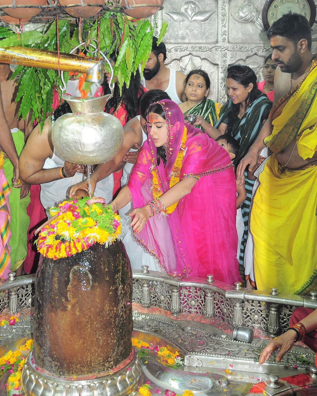Sara Ali Khan at Mahadev temple