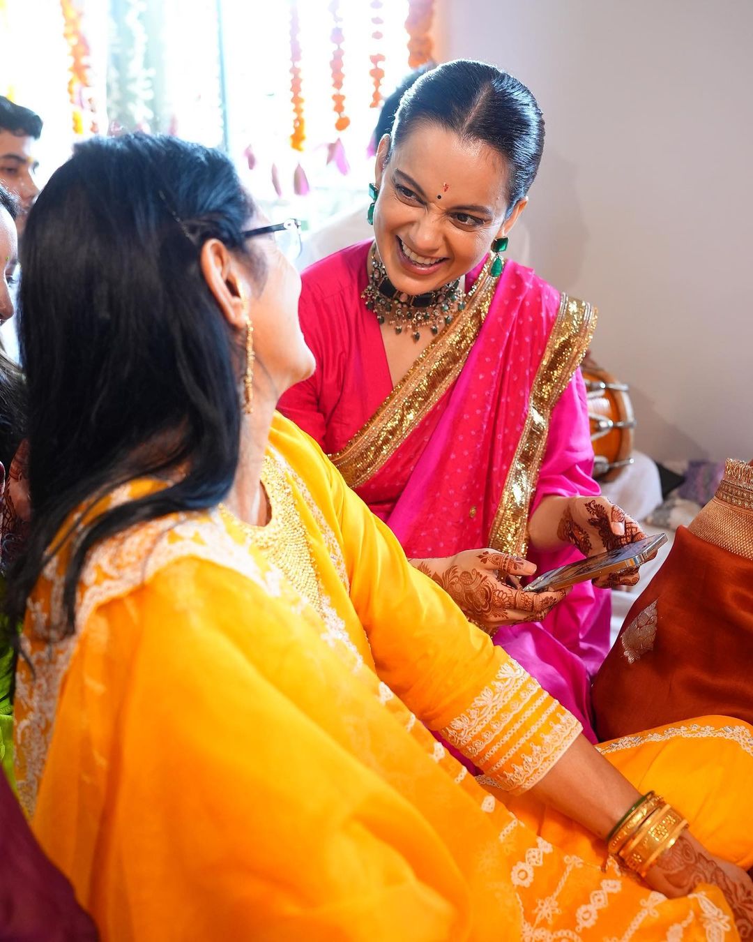 Kangana with her mother picture