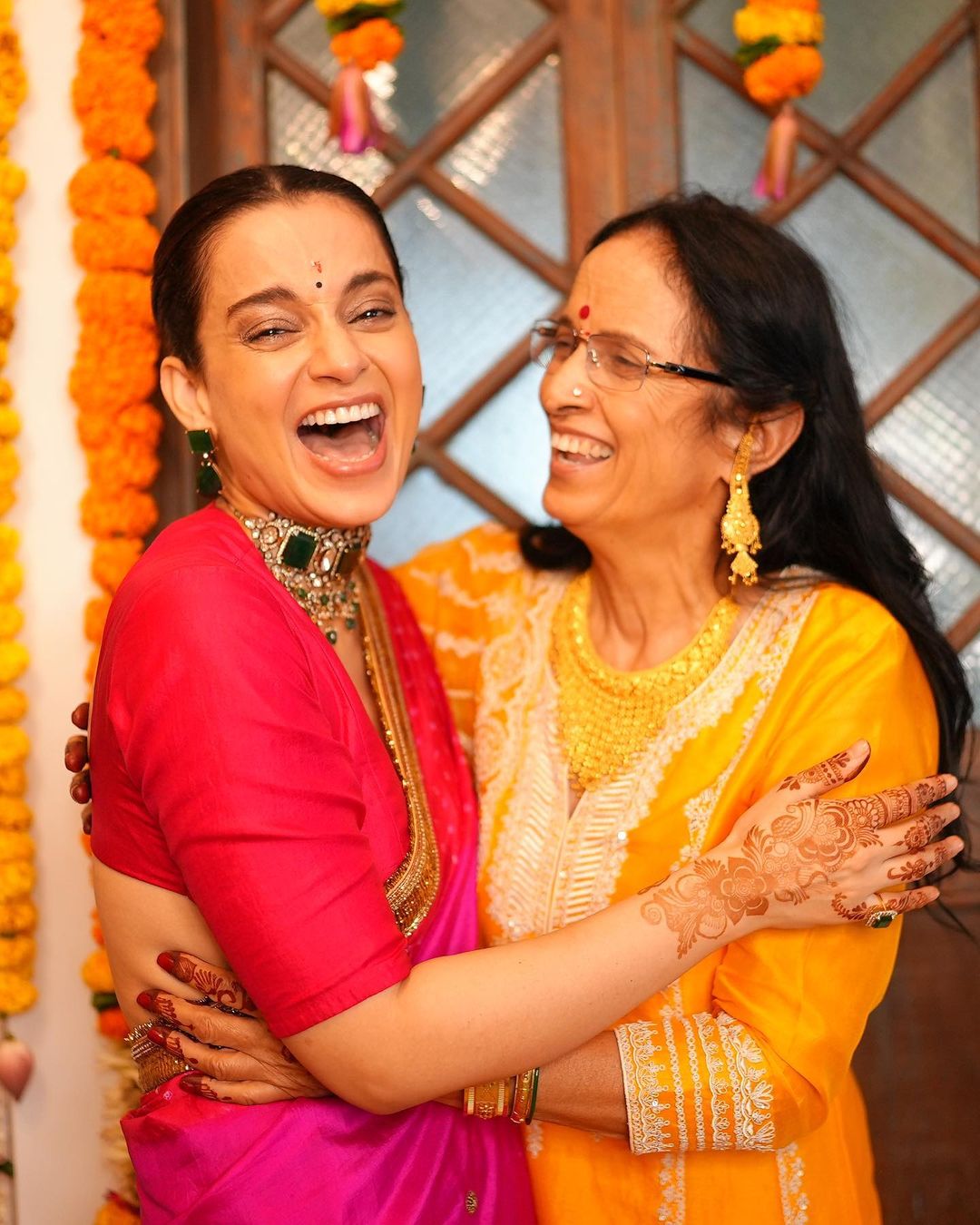 Kangana Ranaut smiles with her mother