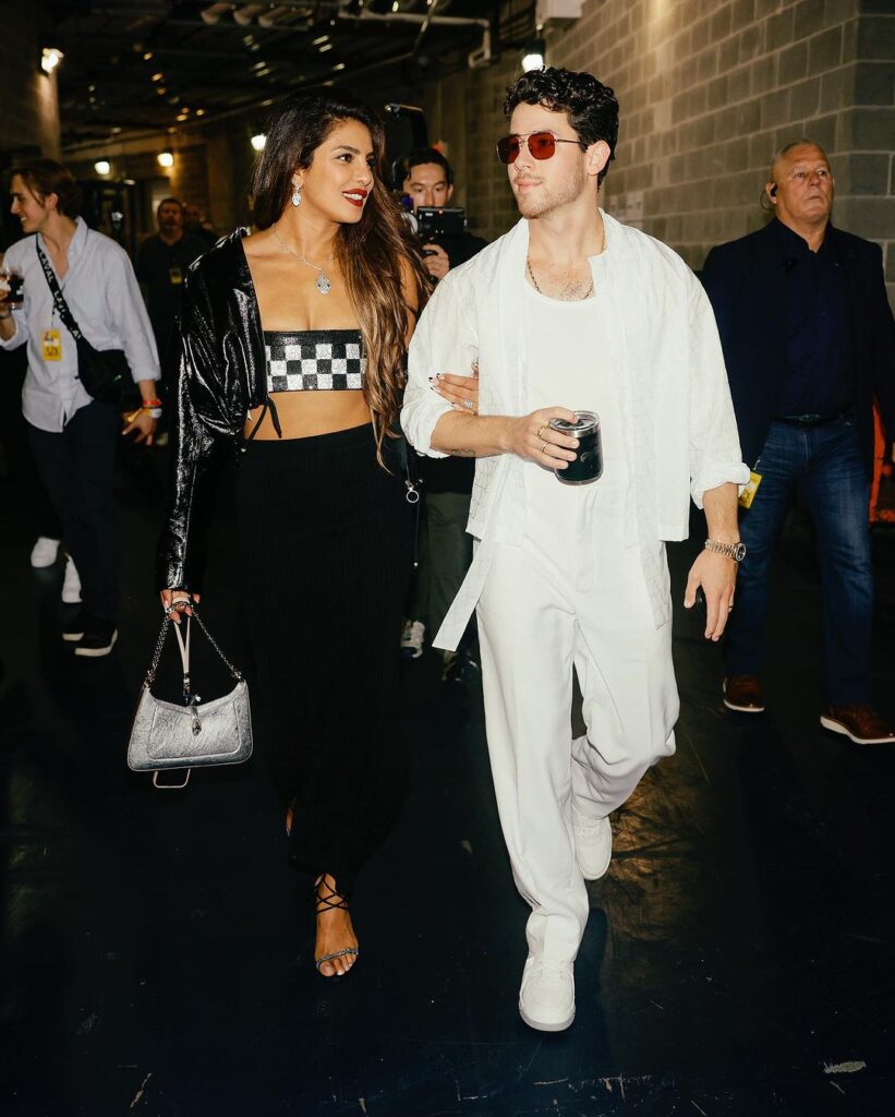 Priyanka Chopra and nick jonas at jonas brothers concert